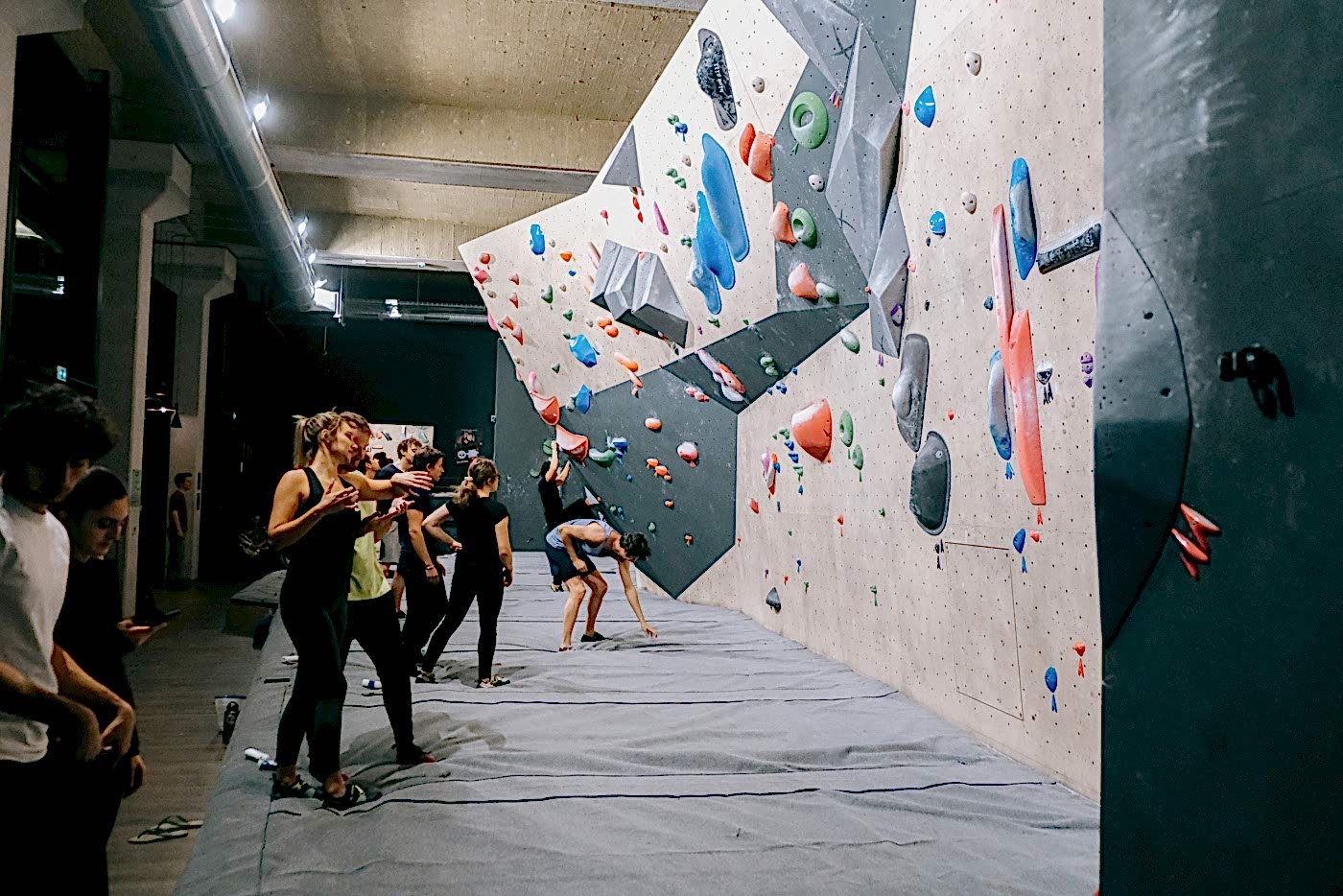 Climbing District - Salle d'escalade à Paris - Batignolles ©Arthur Delicque